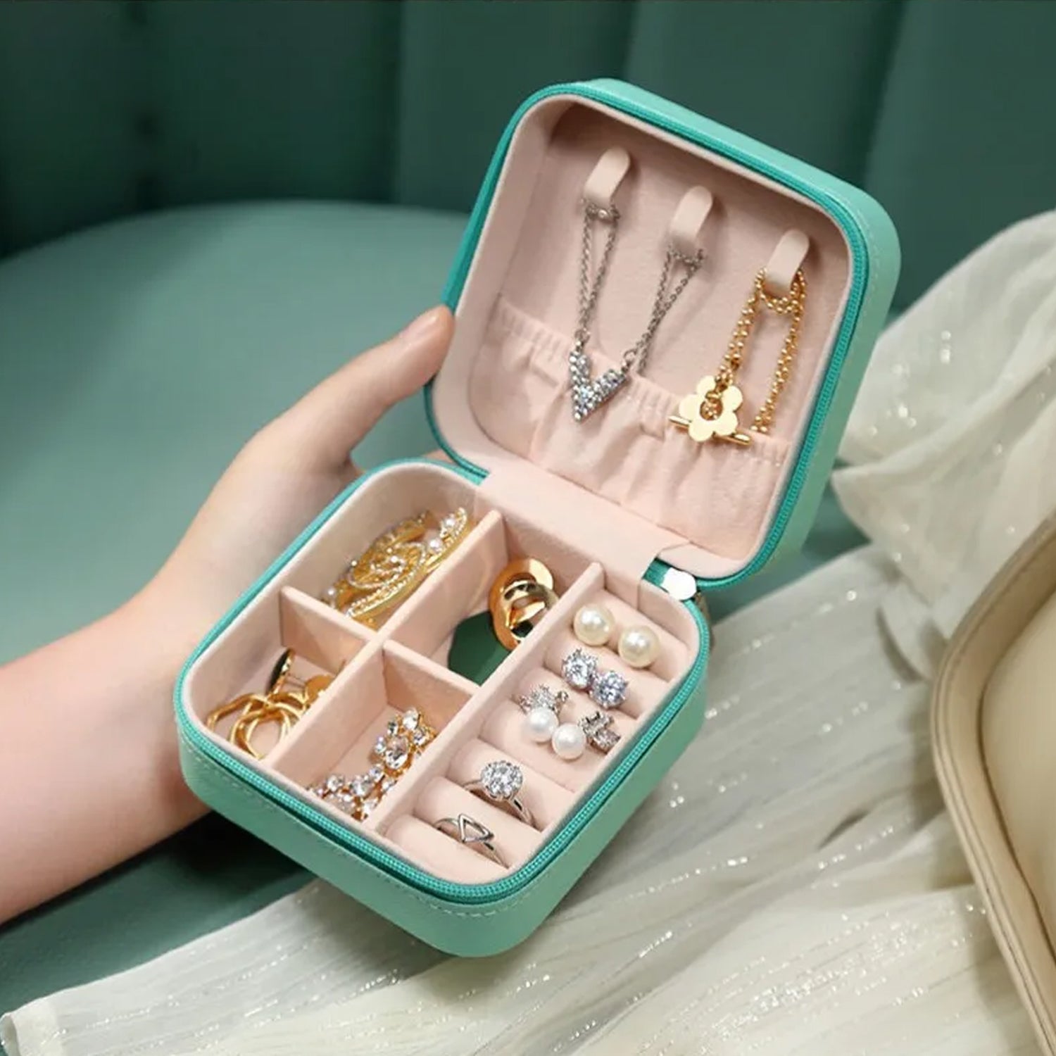 8782 Jewellery Box for Women, Mini Portable Jewelry Box Organiser,PU Leather Jewlerrying Display Holder, Small Travel Jewellery Box for Girls, Women, Mother, Daughte, Travel Ring, Pendant, Earring, Necklace Storage Case 8782 Jewellery Box for Women, Mini Portable Jewelry Box Organiser,PU Leather Jewlerrying Display Holder, Small Travel Jewellery Box for Girls, Women, Mother, Daughte, Travel Ring, Pendant, Earring, Necklace Storage Case